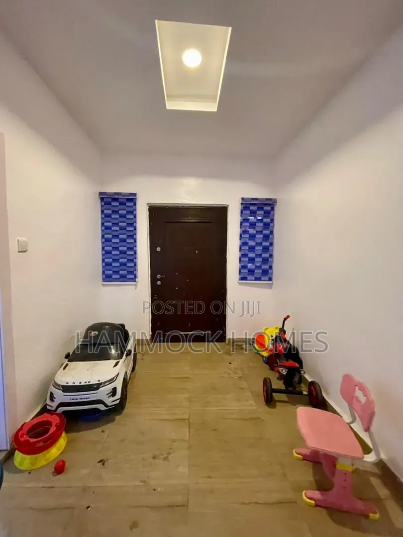 4bdrm Duplex in Jericho for rent in Jericho