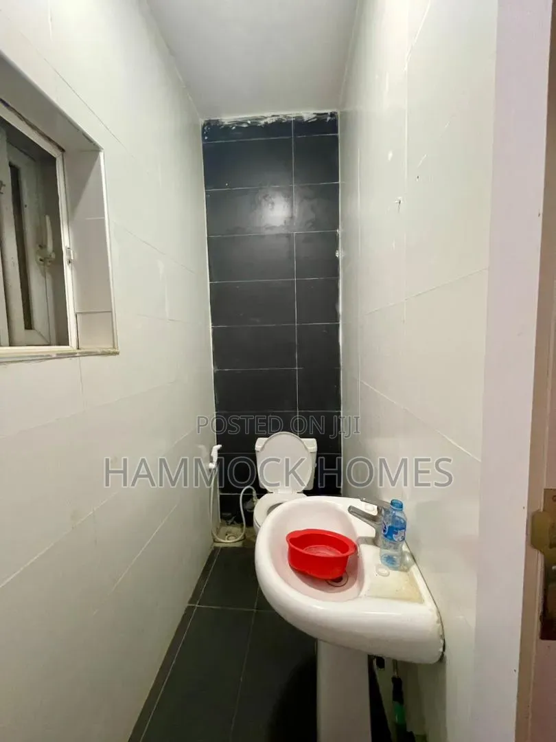 4bdrm Duplex in Jericho for rent in Jericho