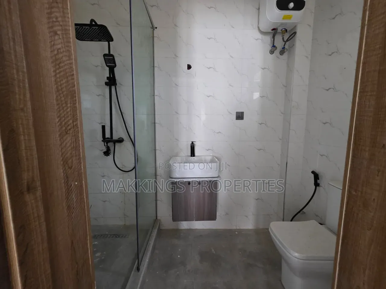 3bdrm Apartment in Ikate for sale in Ikate
