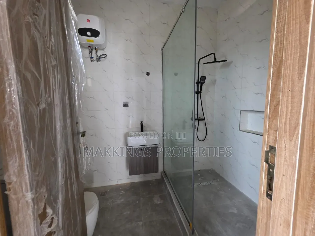 3bdrm Apartment in Ikate for sale in Ikate