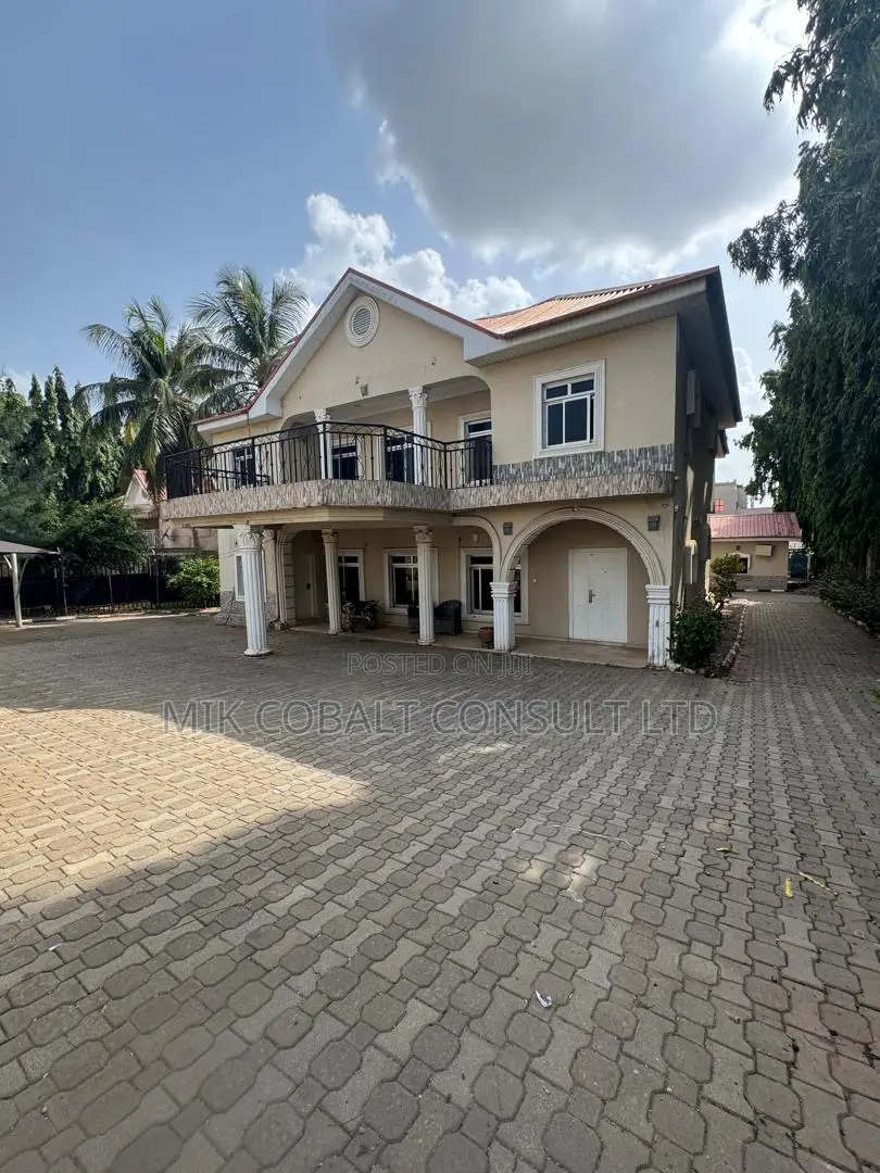 5bdrm Duplex in Maitama Main for rent in Maitama