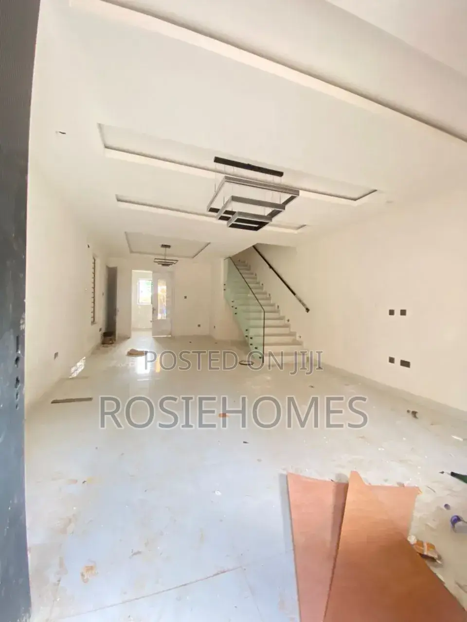 7bdrm Duplex in Diamond Estate, Ikeja GRA for sale in Ikeja GRA