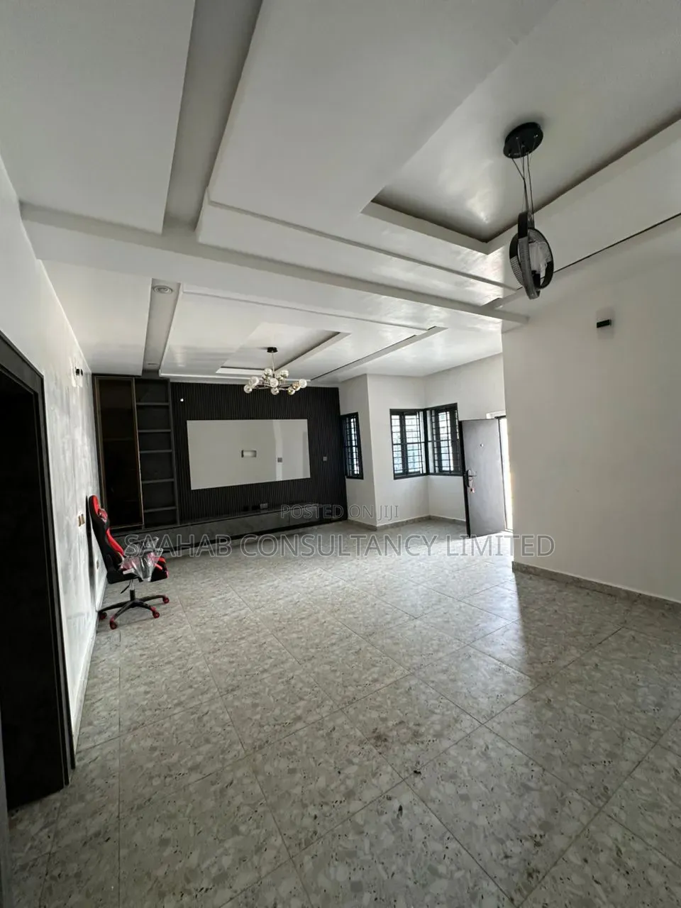 4bdrm Townhouse/Terrace In Life-camp For Sale in Life Camp