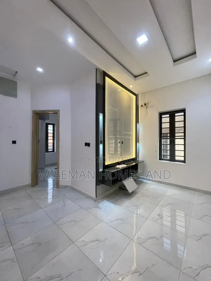 4bdrm Duplex in Idado Lekki Eti-Osa for rent in Idado