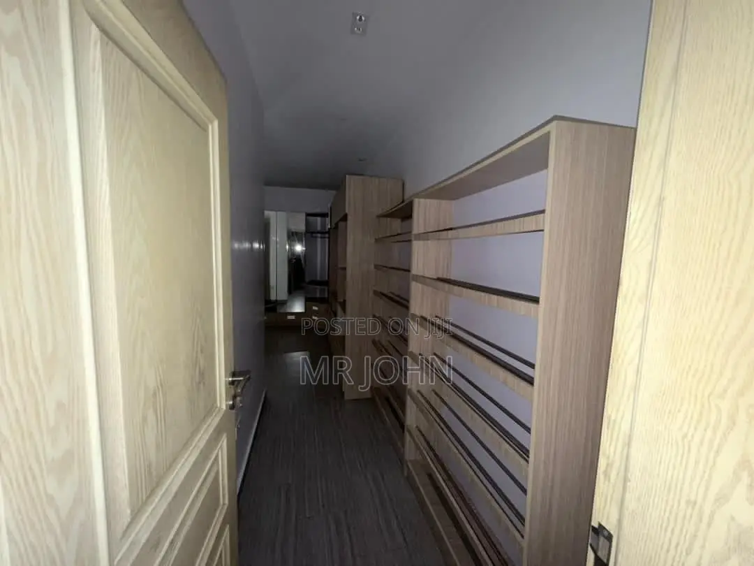 4bdrm House in Osapa London Owo, Lekki for rent in Lekki
