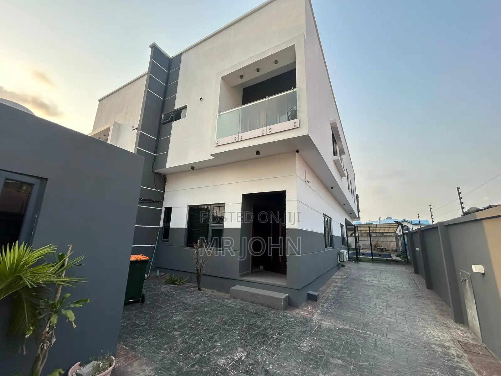 4bdrm House in Osapa London Owo, Lekki for rent in Lekki