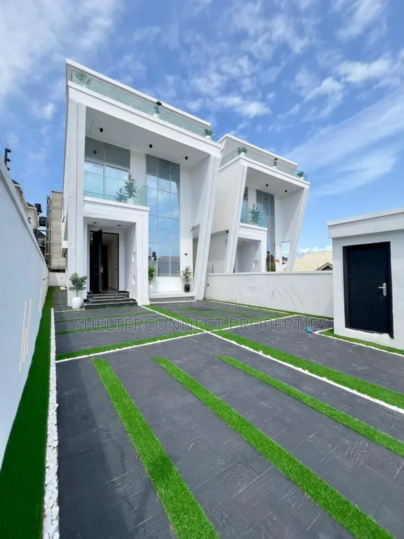 5bdrm Duplex in Ologolo for sale in Ologolo