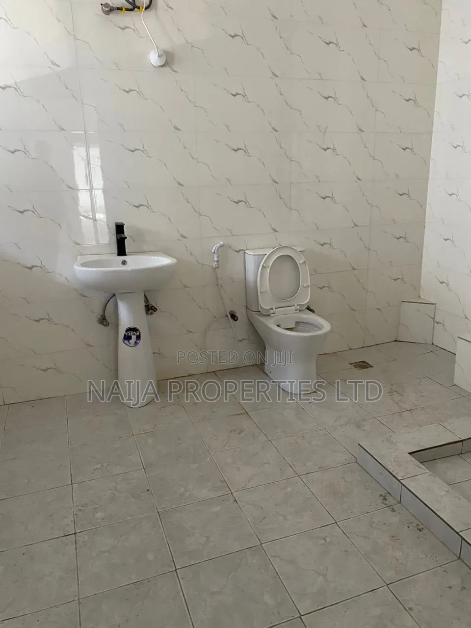 2bdrm Apartment in Abijo Gra 2Nd Gate for rent in Abijo
