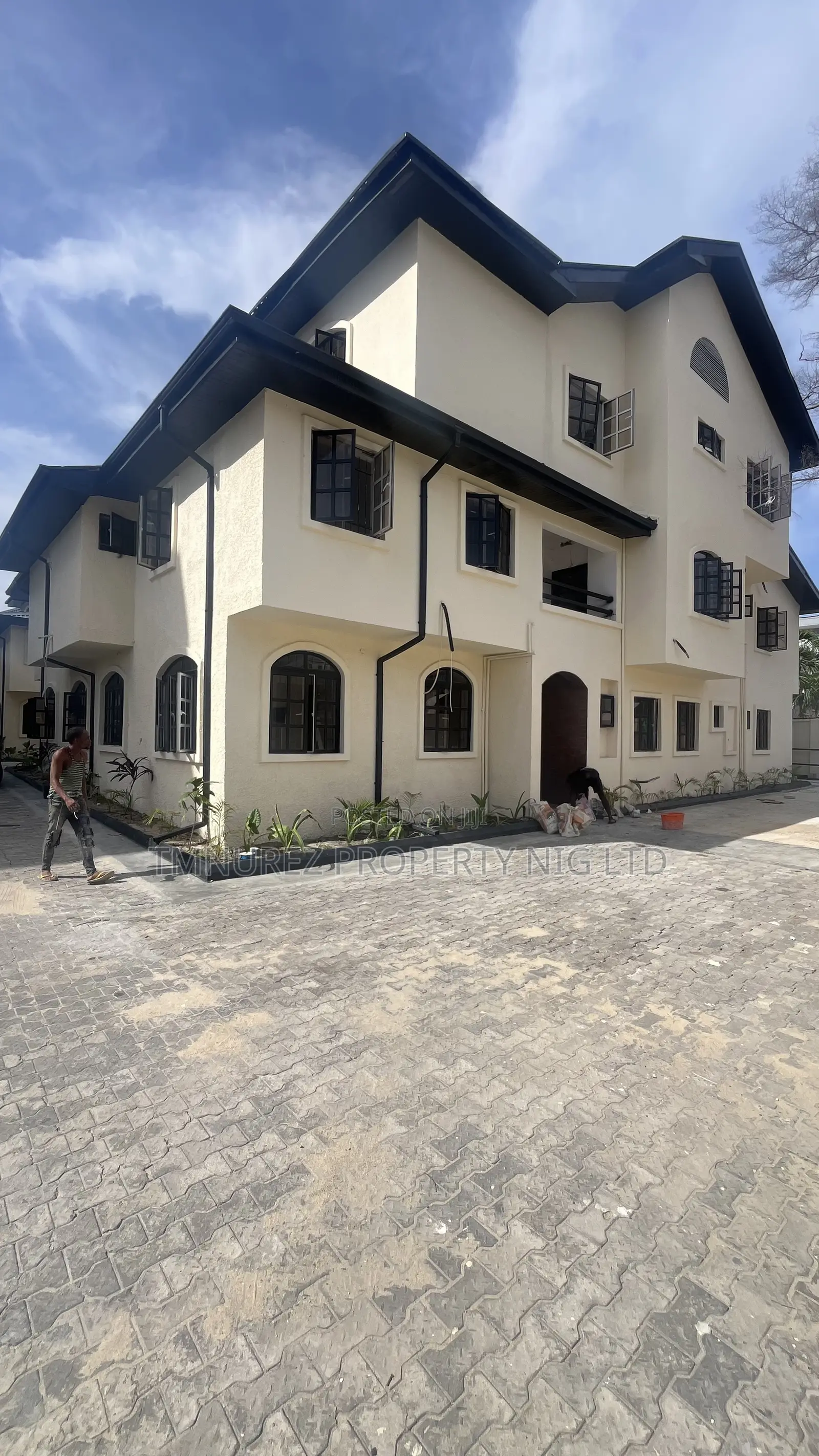 1bdrm Apartment in Oniru Side, Ligali Ayorinde for rent in Ligali Ayorinde