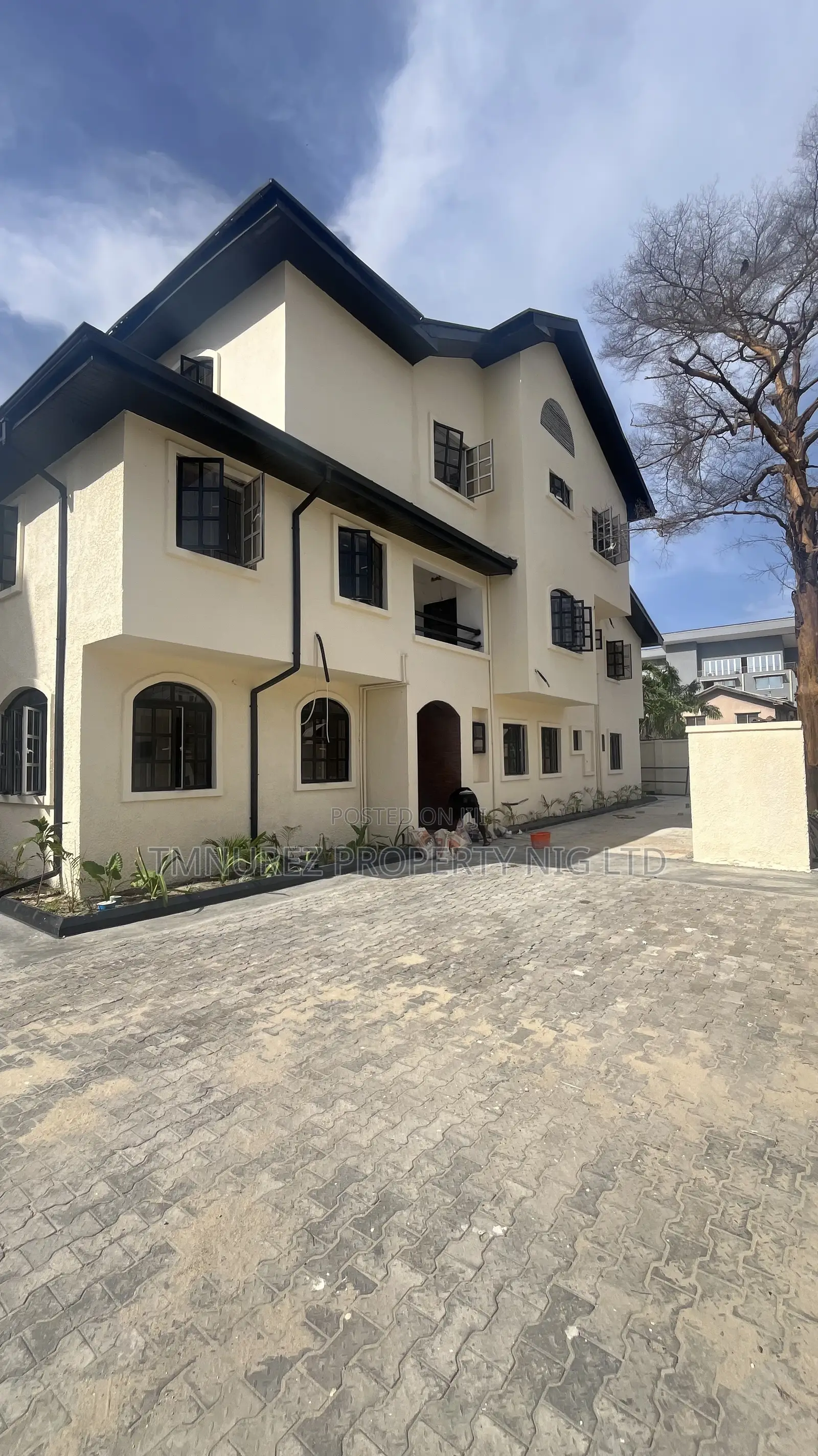 1bdrm Apartment in Oniru Side, Ligali Ayorinde for rent in Ligali Ayorinde