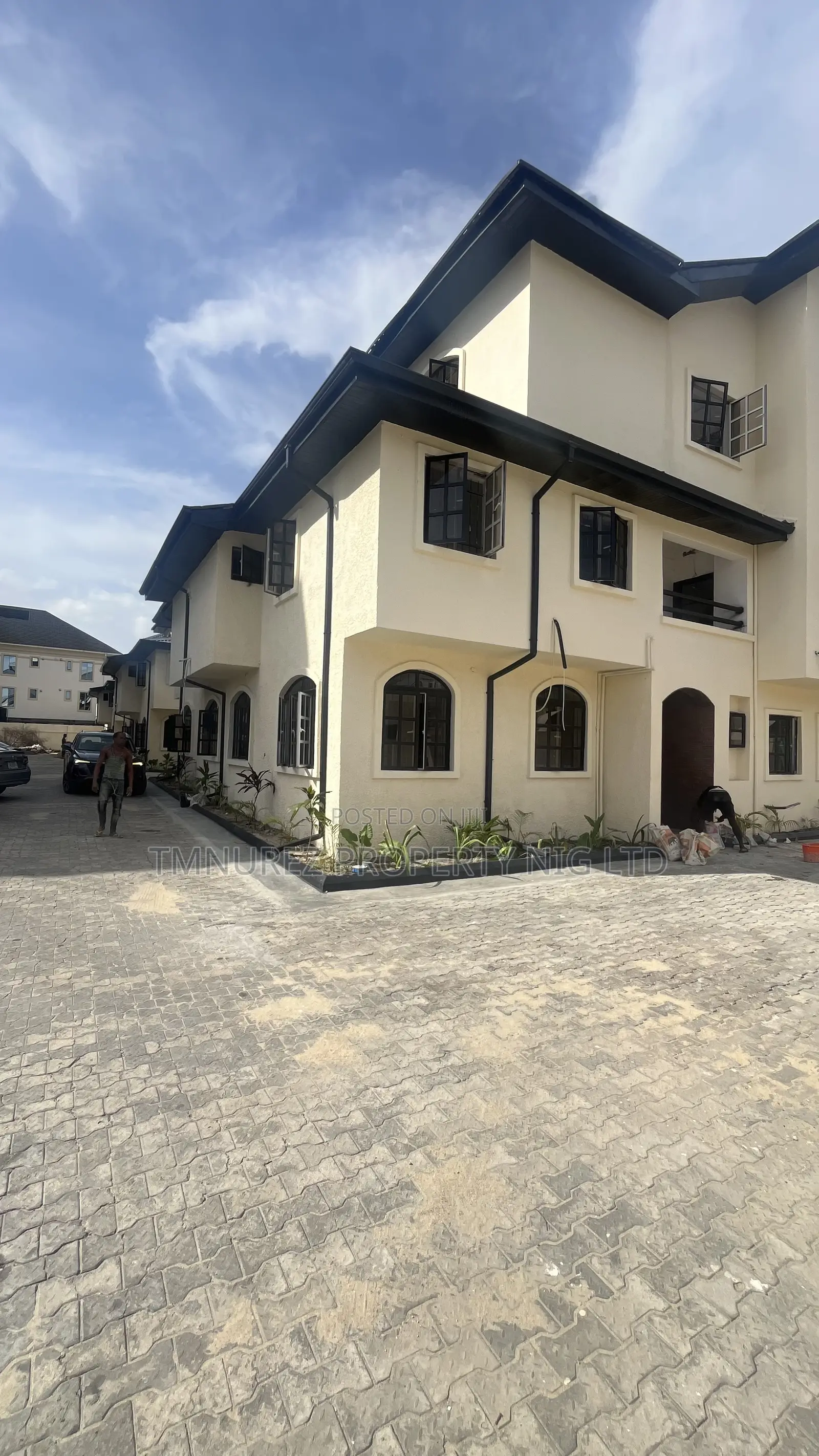 1bdrm Apartment in Vi -Oniru, Ligali Ayorinde for rent in Ligali Ayorinde