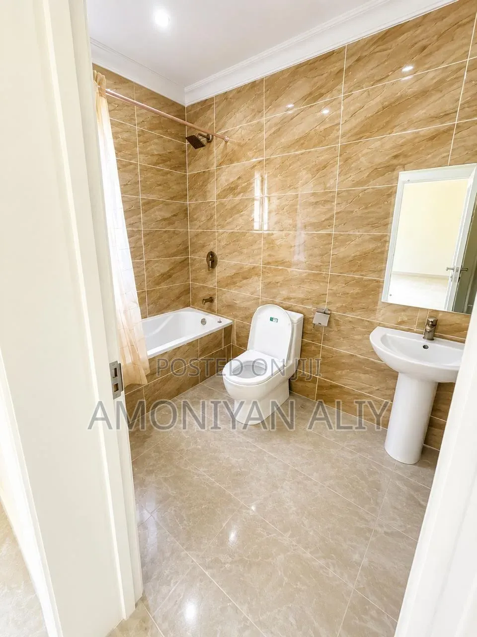 4bdrm Townhouse/Terrace in Abiola Court, Ikate for sale in Ikate