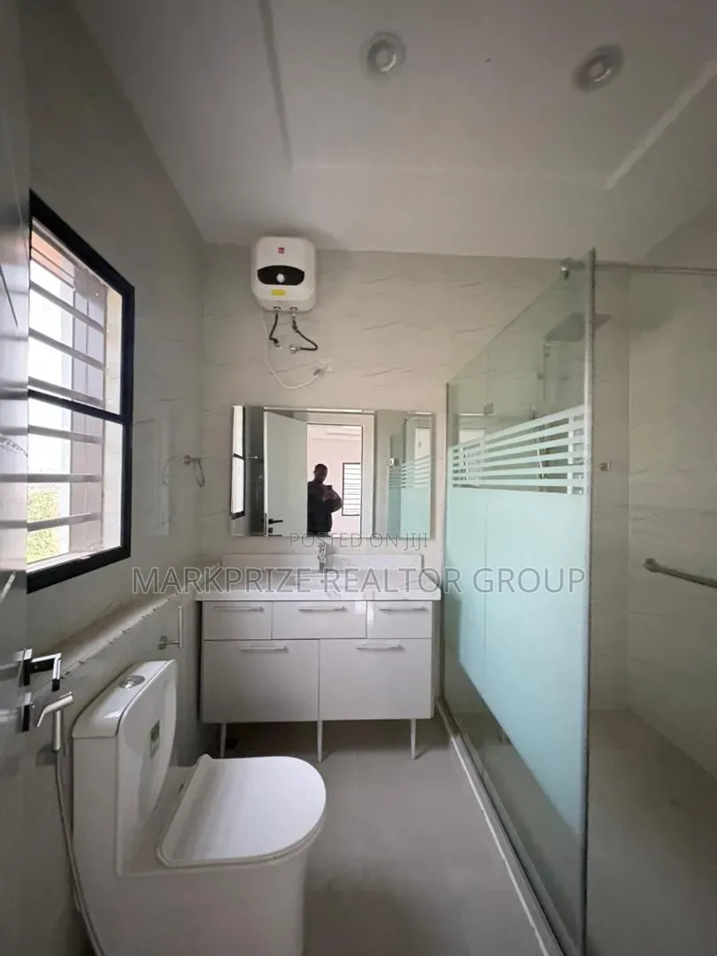 Furnished 5bdrm Duplex in Kolapo Ishola Gra for sale in Akobo