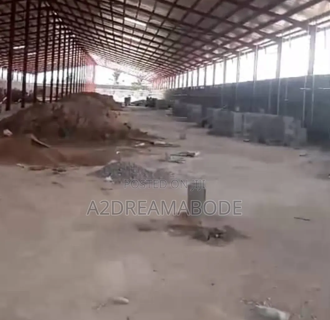 Carefully Crafted Warehouse in Obafemi-Owode