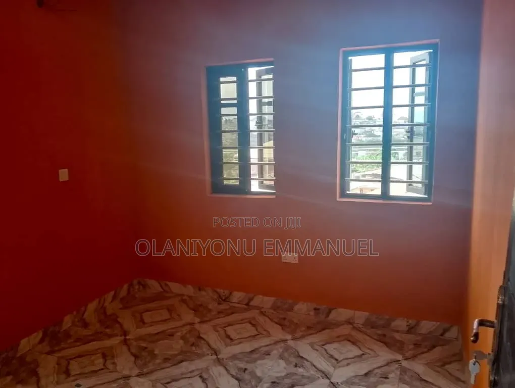 Furnished 3bdrm Apartment in Ipaja Road for rent in Ipaja Road