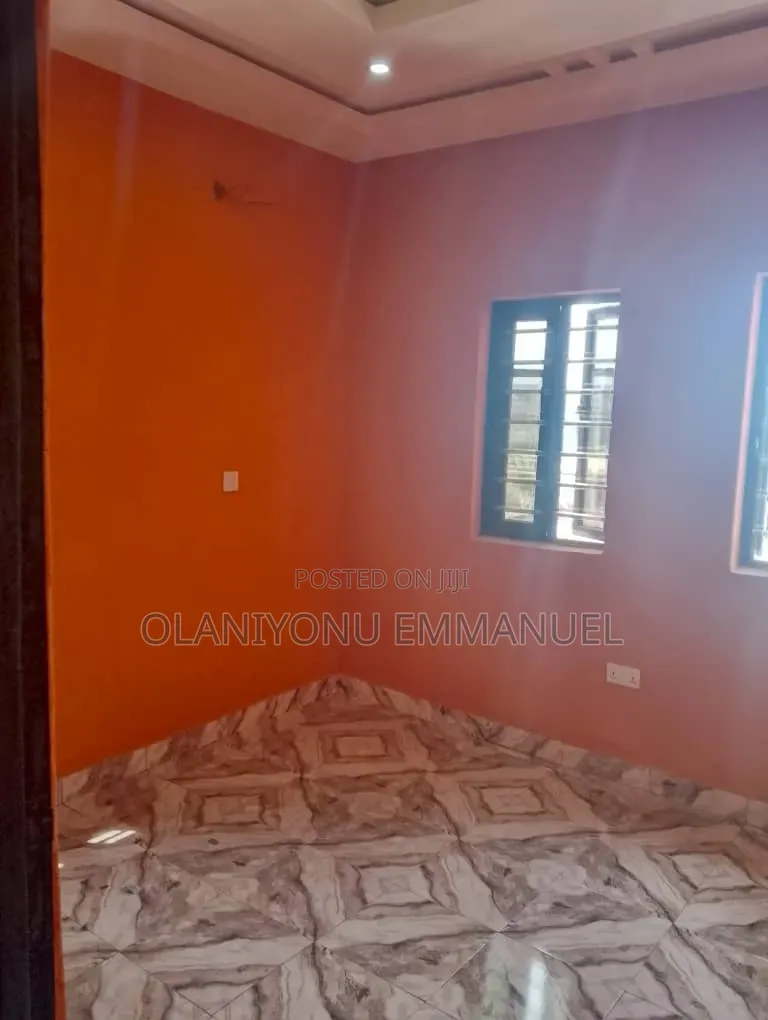 Furnished 3bdrm Apartment in Ipaja Road for rent in Ipaja Road