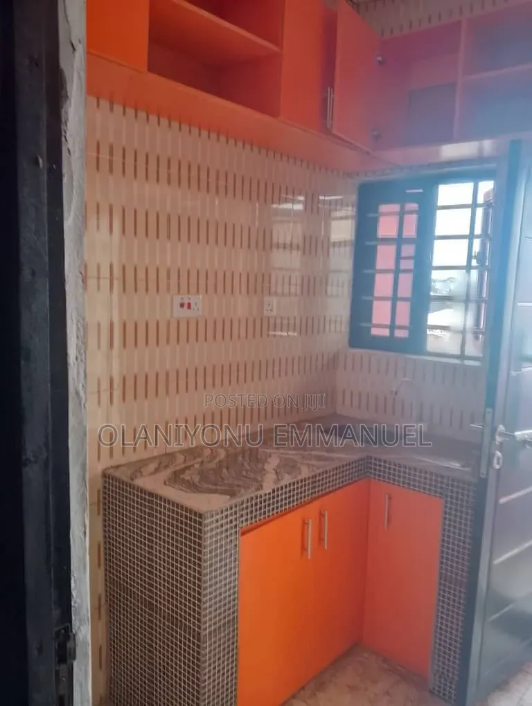 Furnished 3bdrm Apartment in Ipaja Road for rent in Ipaja Road