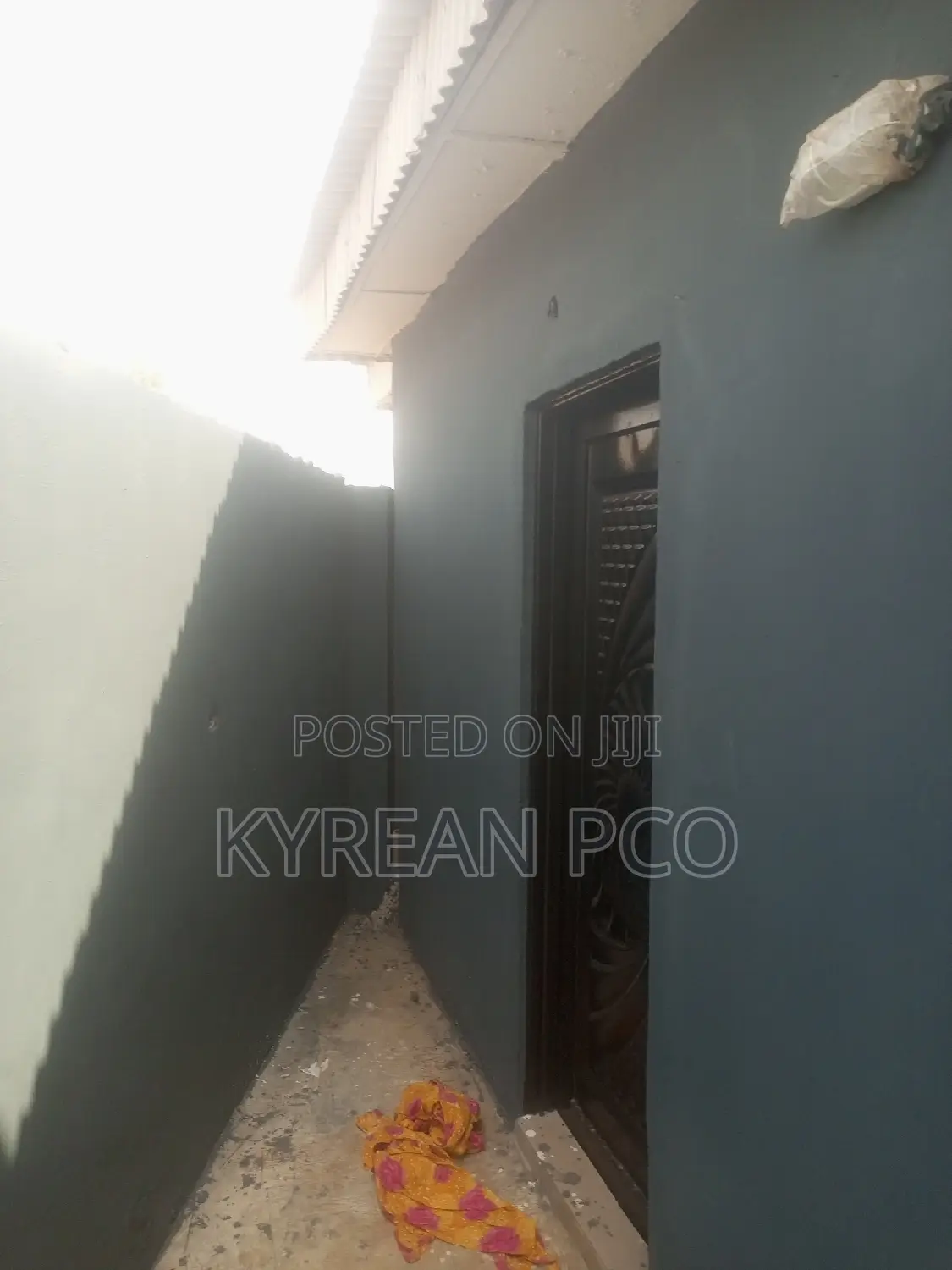 1bdrm Apartment in Olushowege Street, Agric for rent in Agric