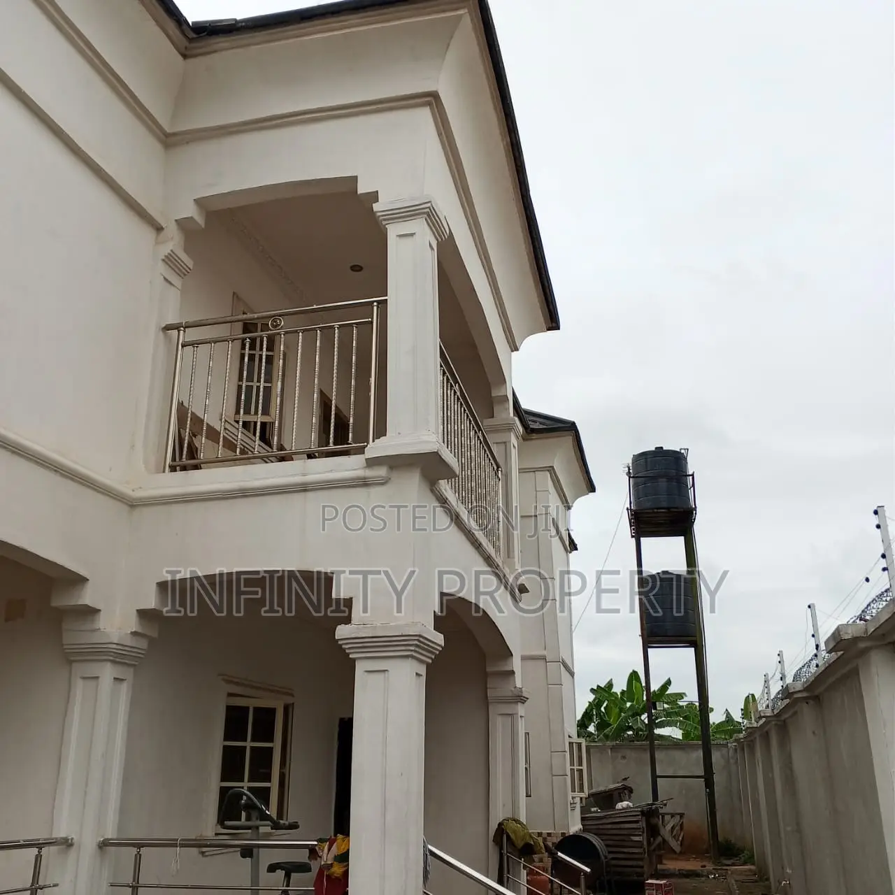 5bdrm Duplex in Sapele Road  Before , Benin City for sale in Benin City