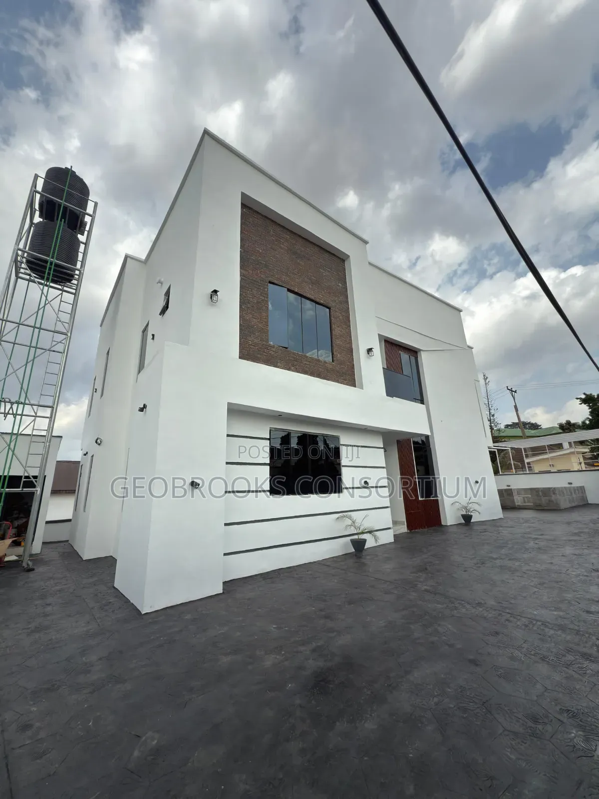 4bdrm Duplex in Agodi Gra for sale in Agodi
