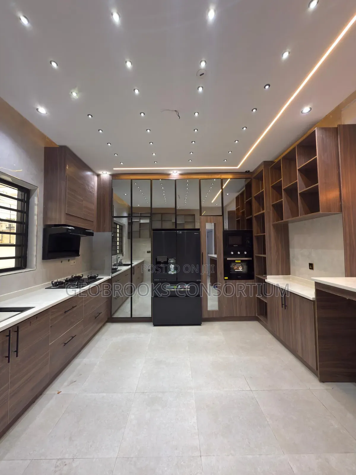 4bdrm Duplex in Agodi Gra for sale in Agodi