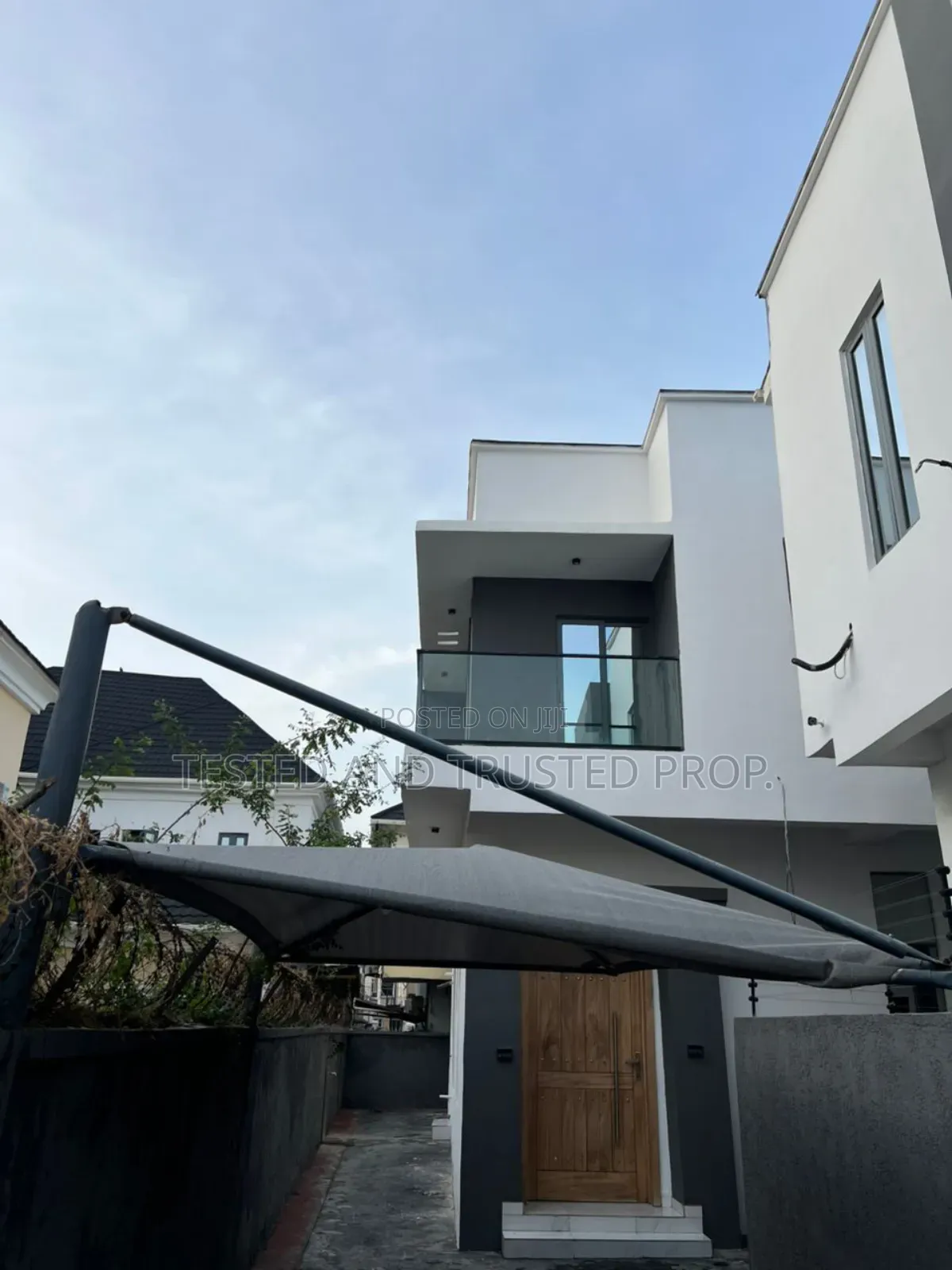 4bdrm Duplex in Agungi for rent in Agungi
