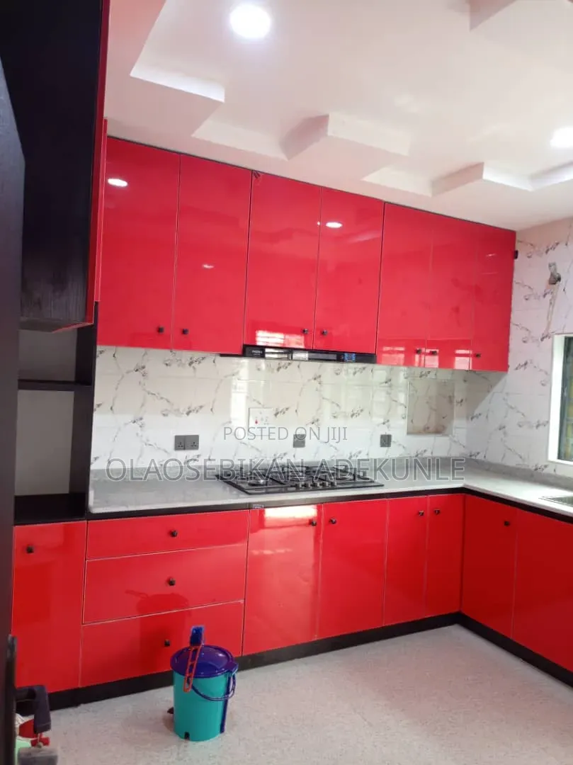 2bdrm Apartment in Akala Express, Oluyole for rent in Oluyole