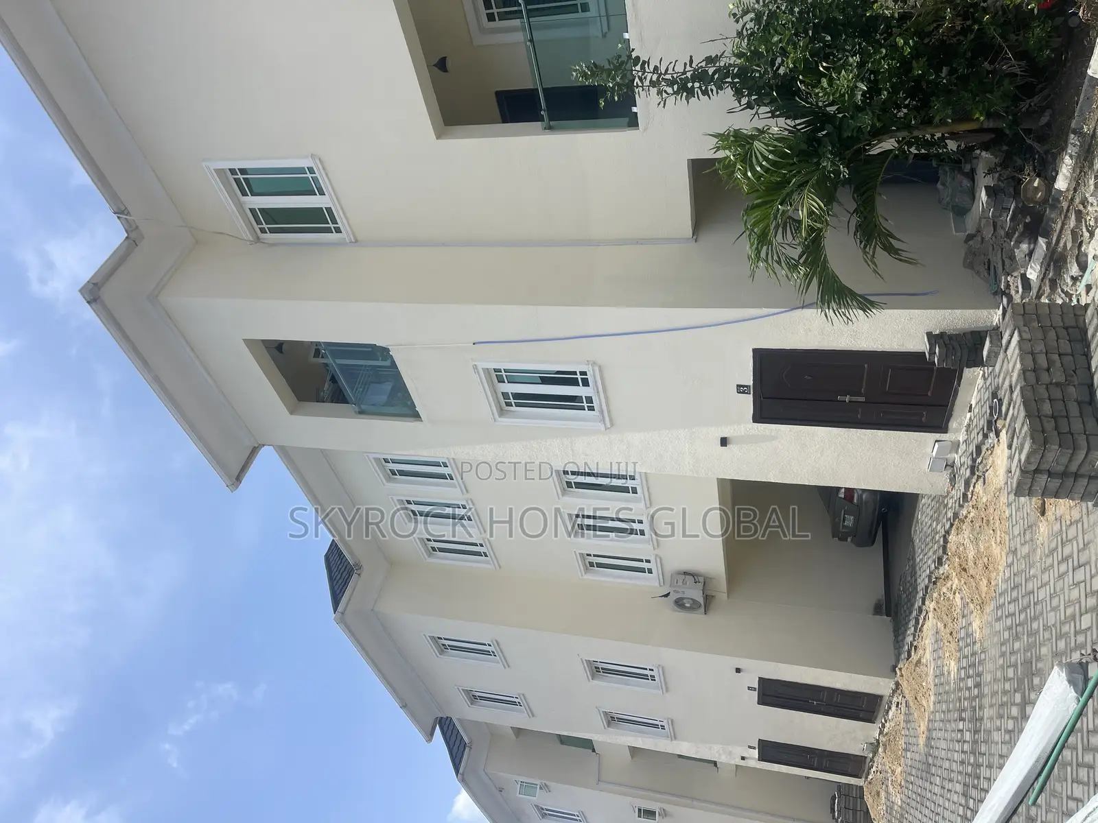 2bdrm Block of Flats in Ikota for rent in Ikota