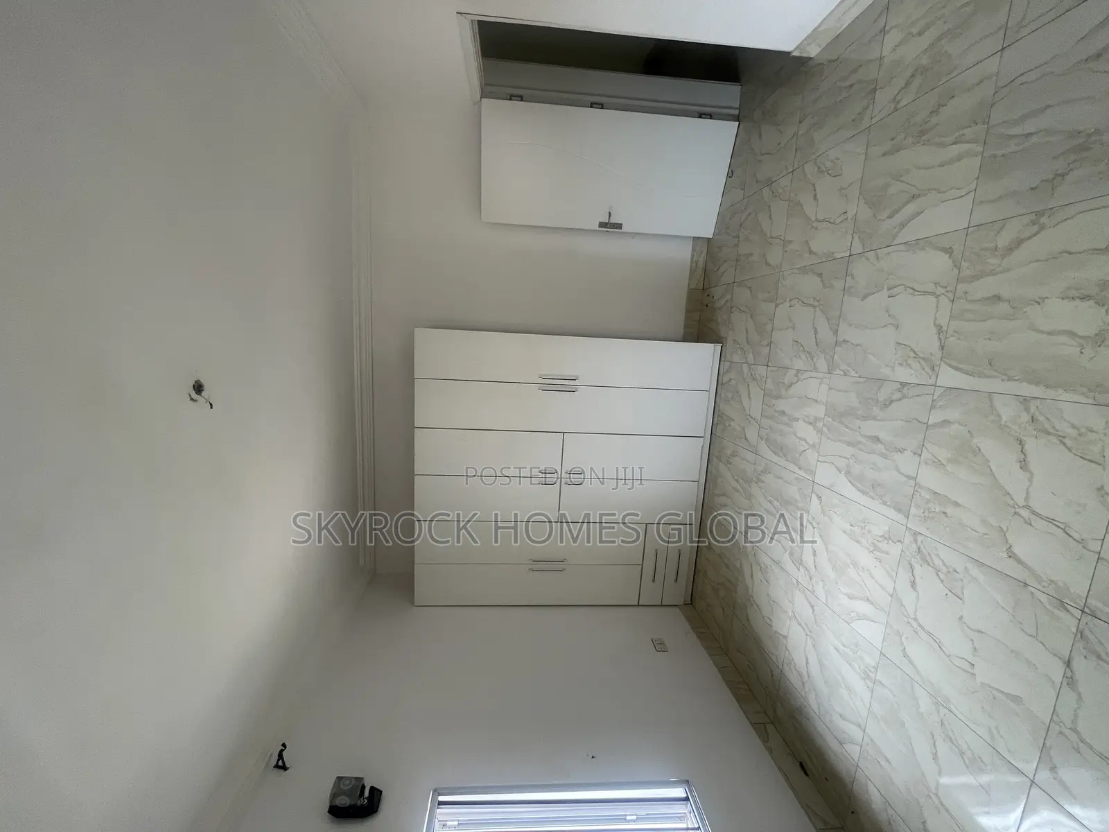 2bdrm Block of Flats in Ikota for rent in Ikota