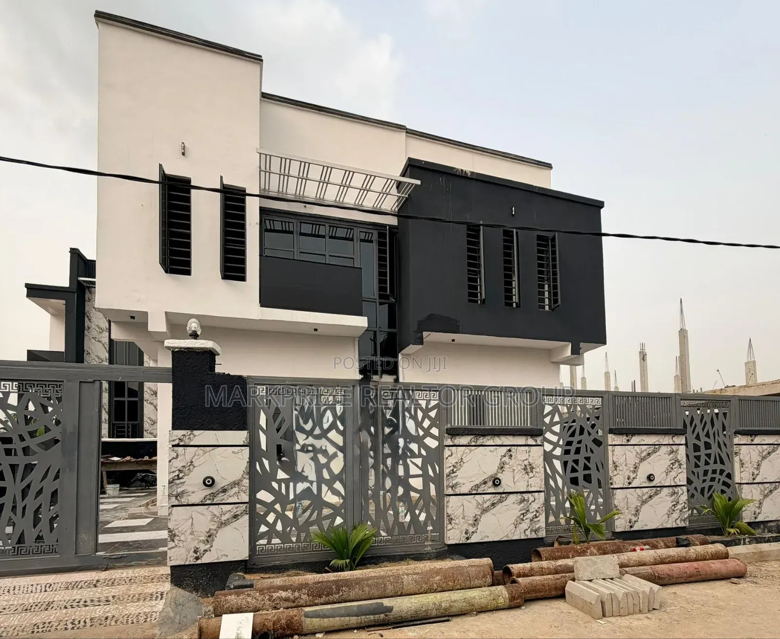 4bdrm Duplex in Ikeja Gra Lagos for sale in Ikeja GRA