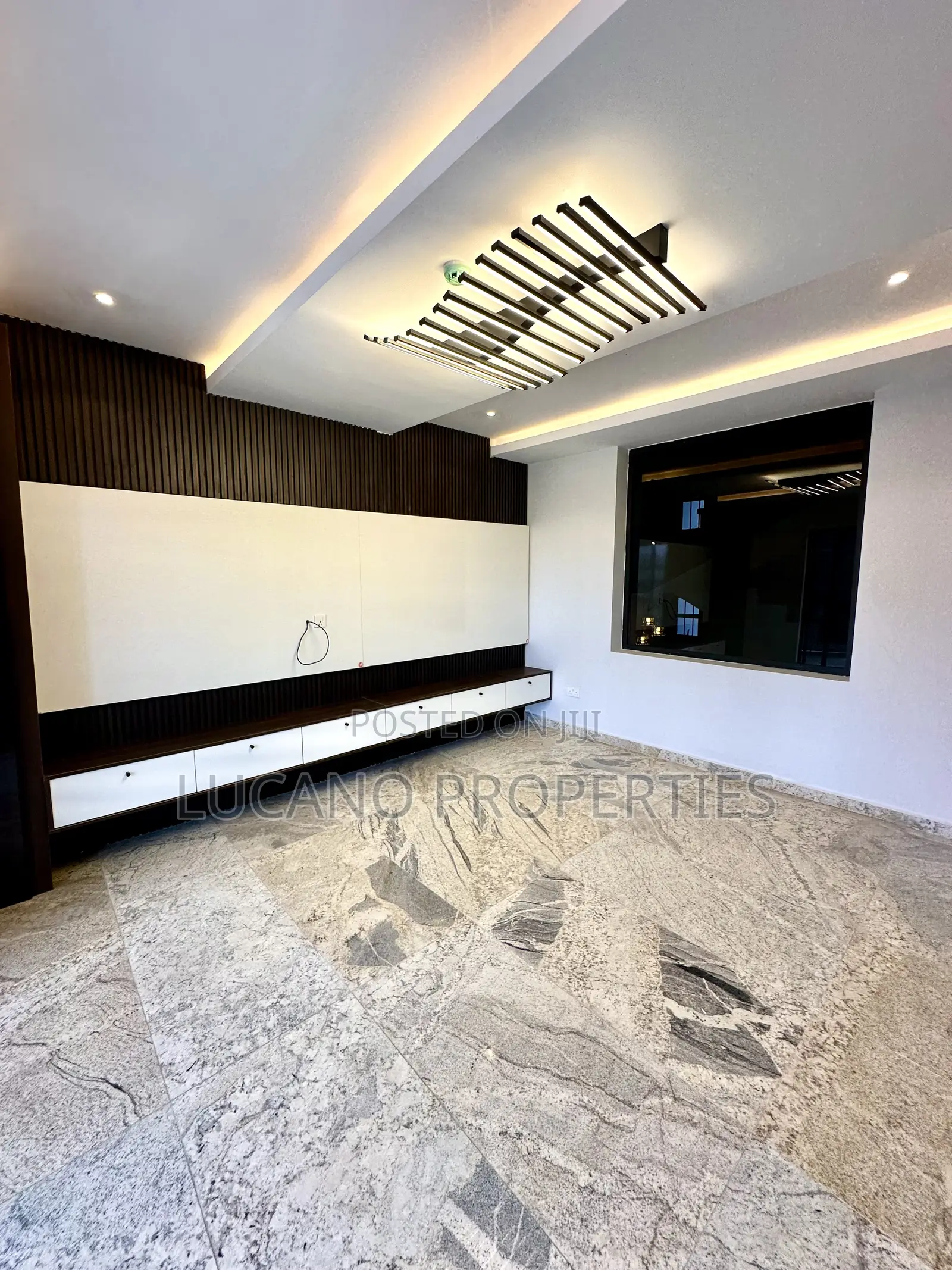 Furnished 4bdrm Townhouse / Terrace in Wuye District for rent in Wuye