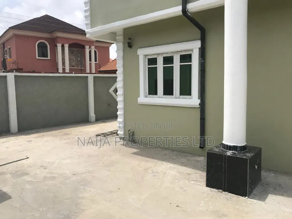 4bdrm Duplex in Awoyaya for rent in Awoyaya
