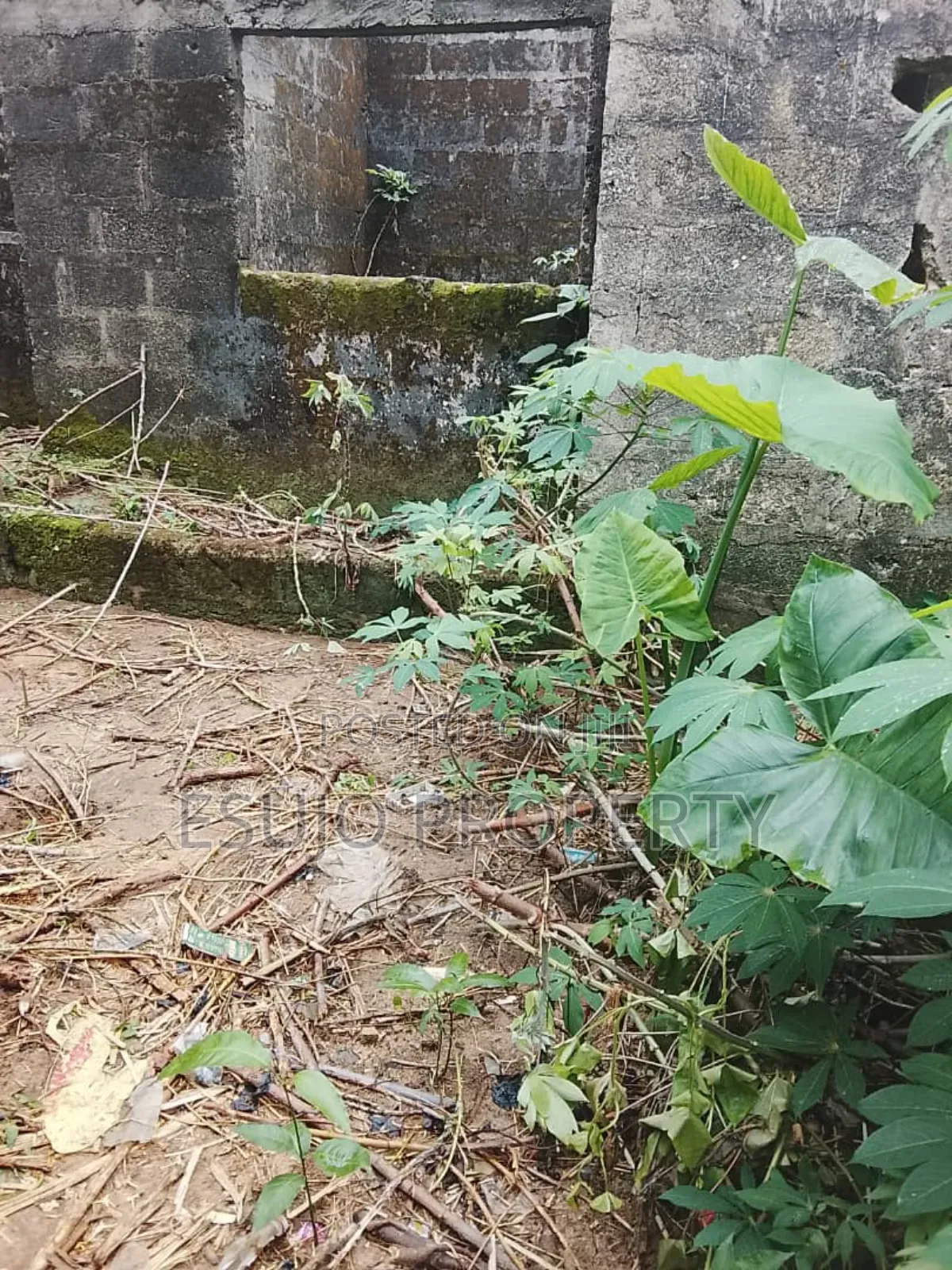 3bdrm Bungalow in Ikot Udoro, Uyo for sale in Uyo