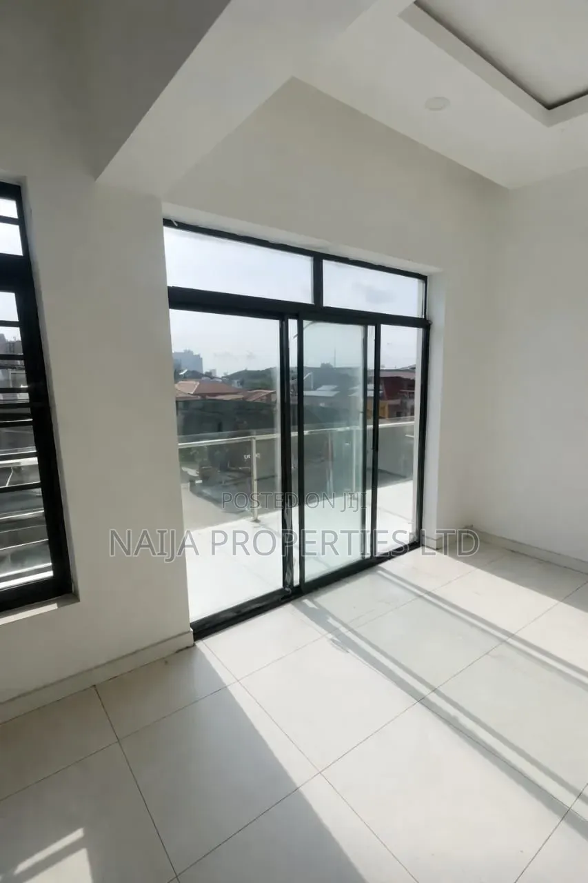 5bdrm Duplex in U3, Lekki Phase 1 for rent in Lekki Phase 1