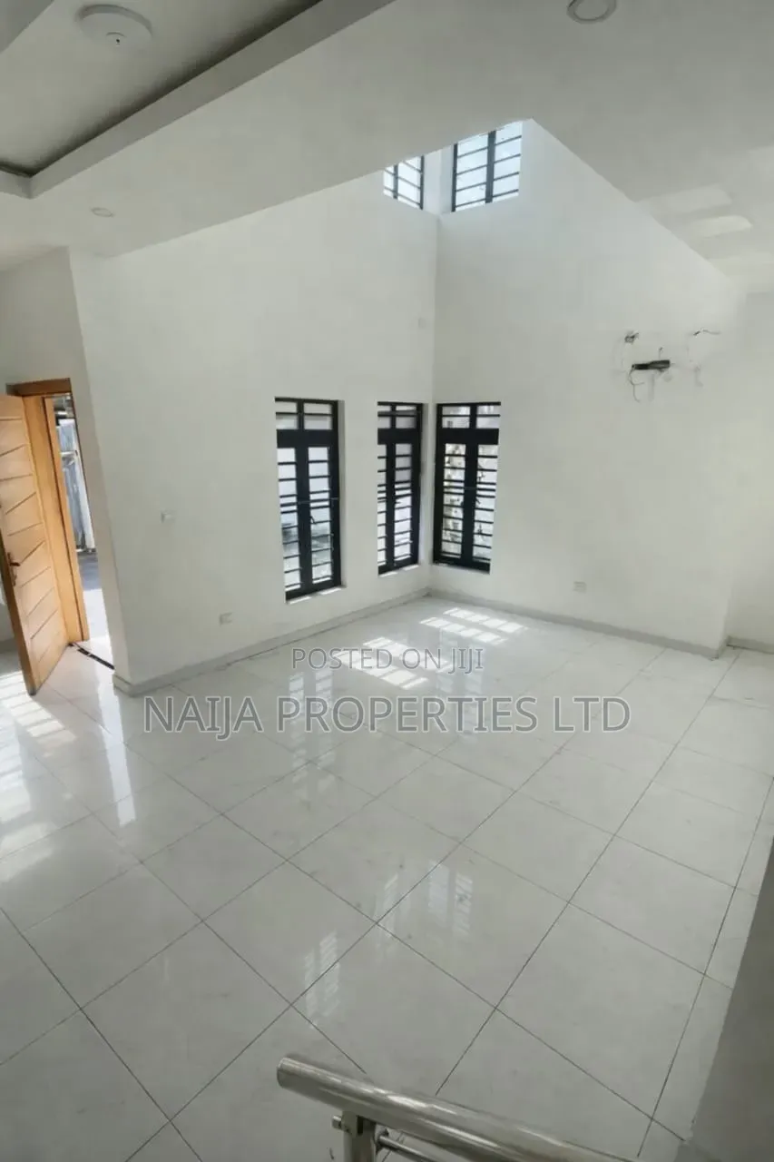 5bdrm Duplex in U3, Lekki Phase 1 for rent in Lekki Phase 1