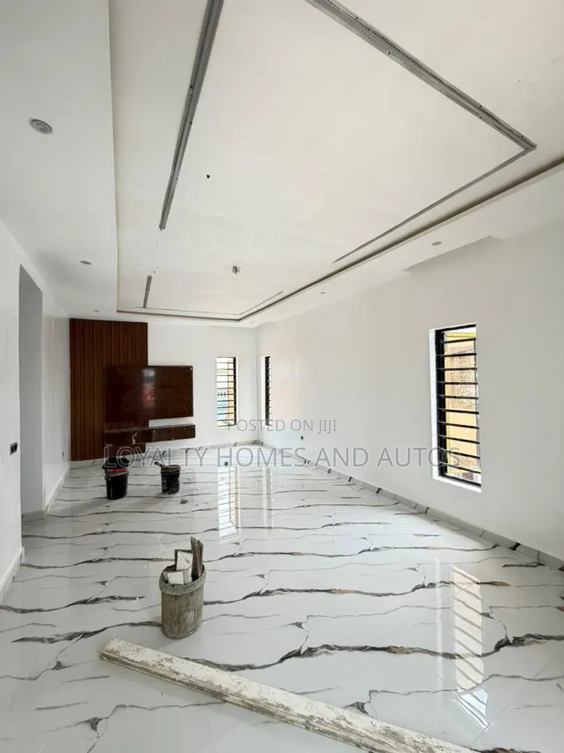 5bdrm Duplex in GRA Phase 1 for sale in GRA Phase 1