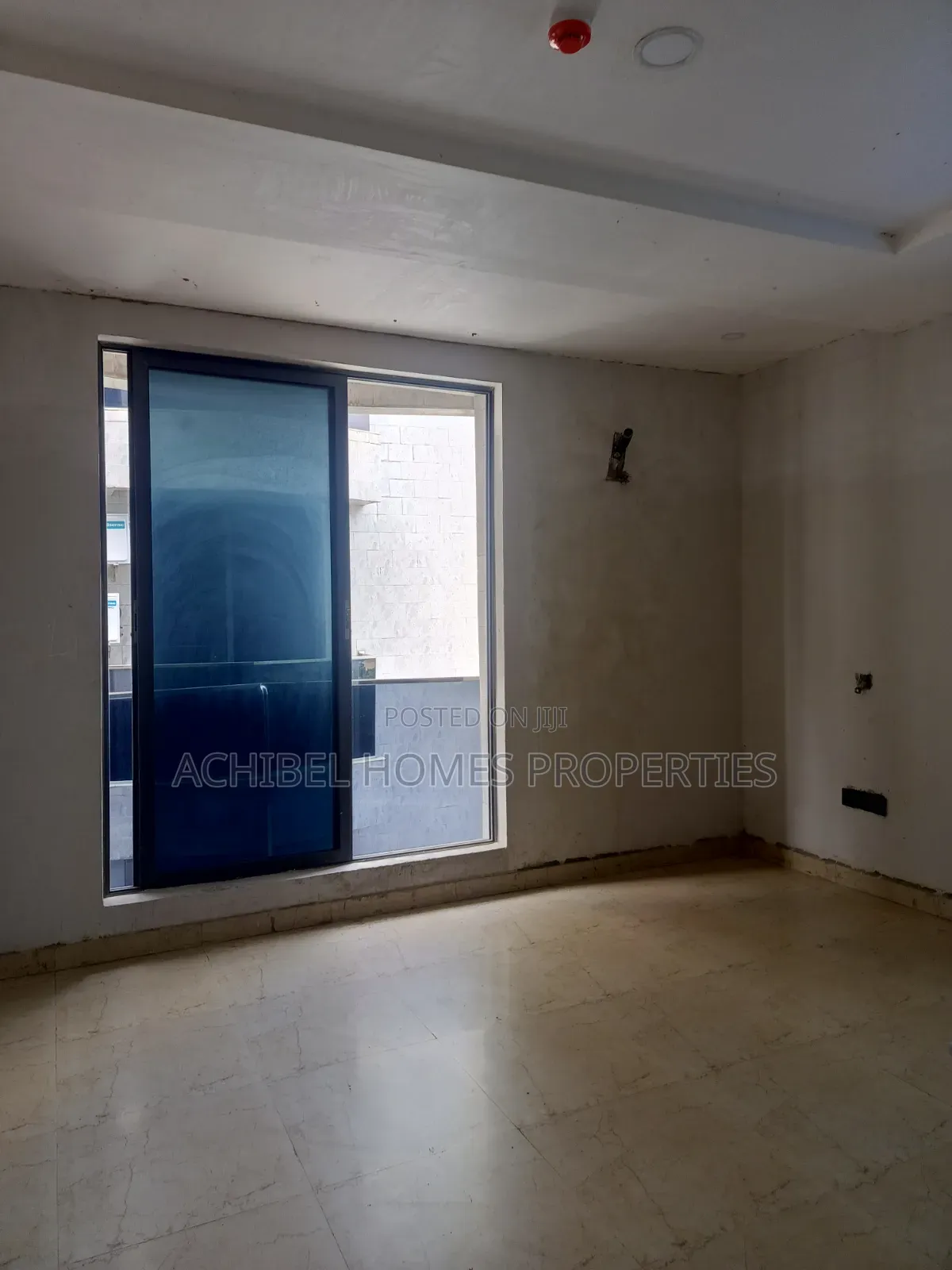 3bdrm Apartment in Off Adeola Odeku for rent in Adeola Odeku
