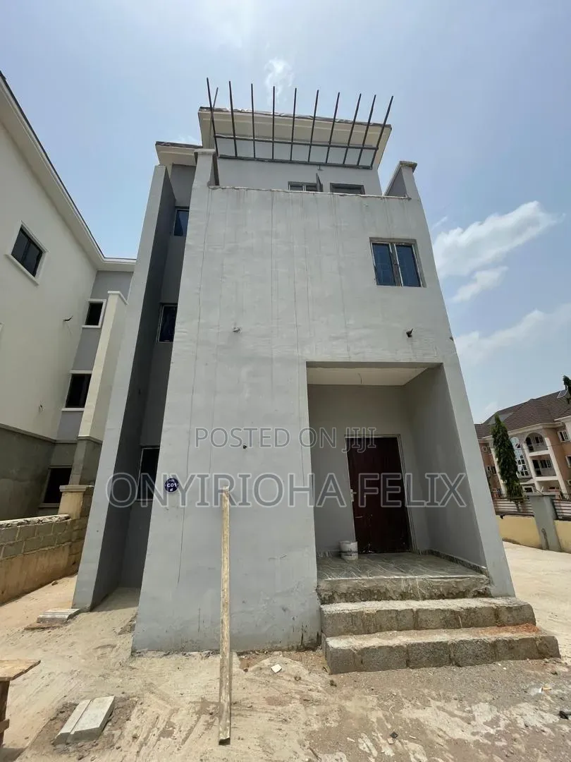 5bdrm Duplex in Jabi for sale in Jabi