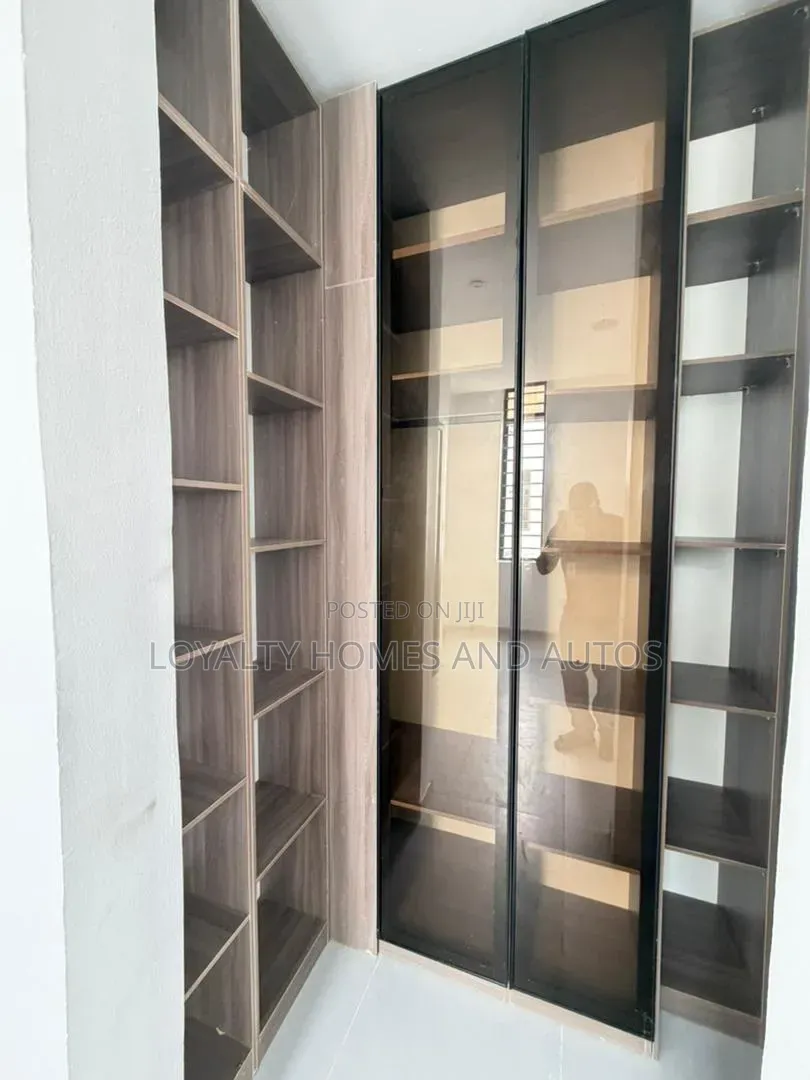 4bdrm Duplex in Omole Phase 1 for sale in Omole Phase 1