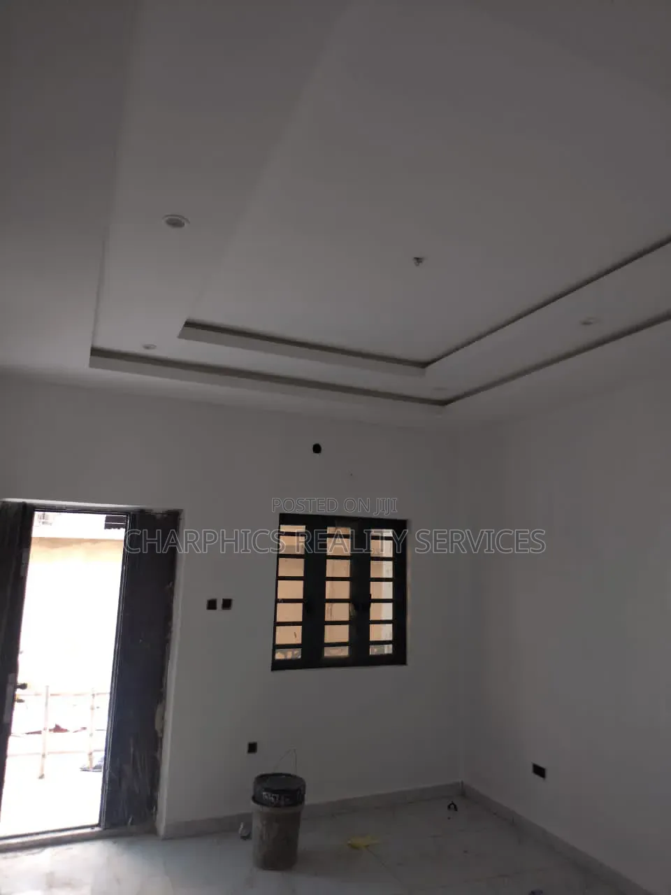 Furnished 3bdrm Block of Flats in Aguda / Surulere for sale in Aguda / Surulere