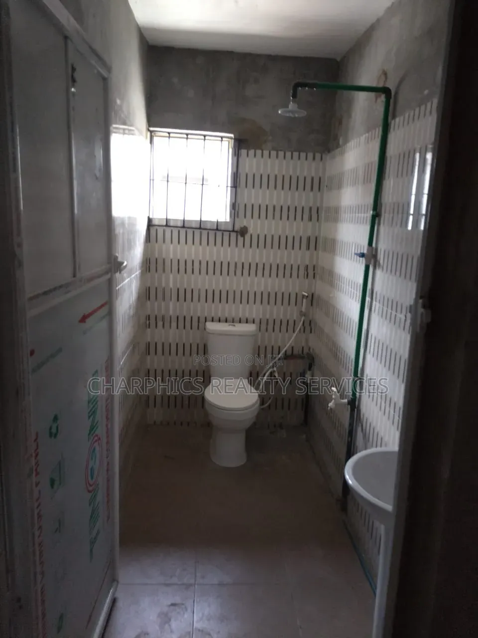 Furnished 3bdrm Block of Flats in Aguda / Surulere for sale in Aguda / Surulere