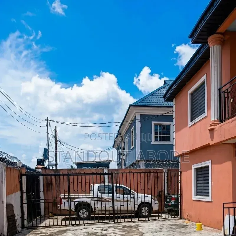 6bdrm Duplex in Good Location, Igando / Ikotun/Igando for sale in Igando / Ikotun/Igando