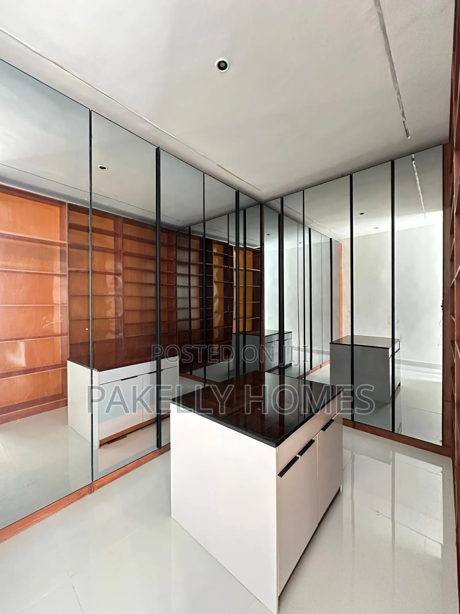 Outstanding, Exquisite, Spacious 5 Bedroom Detached Duplex in Chevron