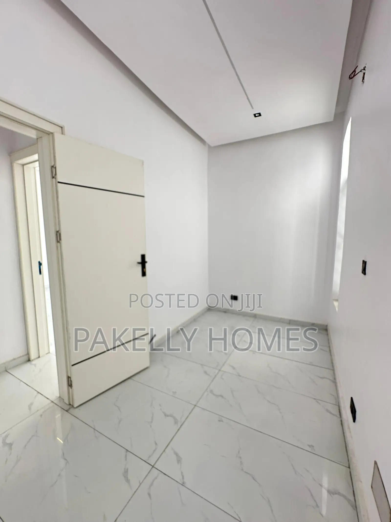 Exquisite Spacious Luxury 5 Bedroom Detached Duplex in VGC / Ajah