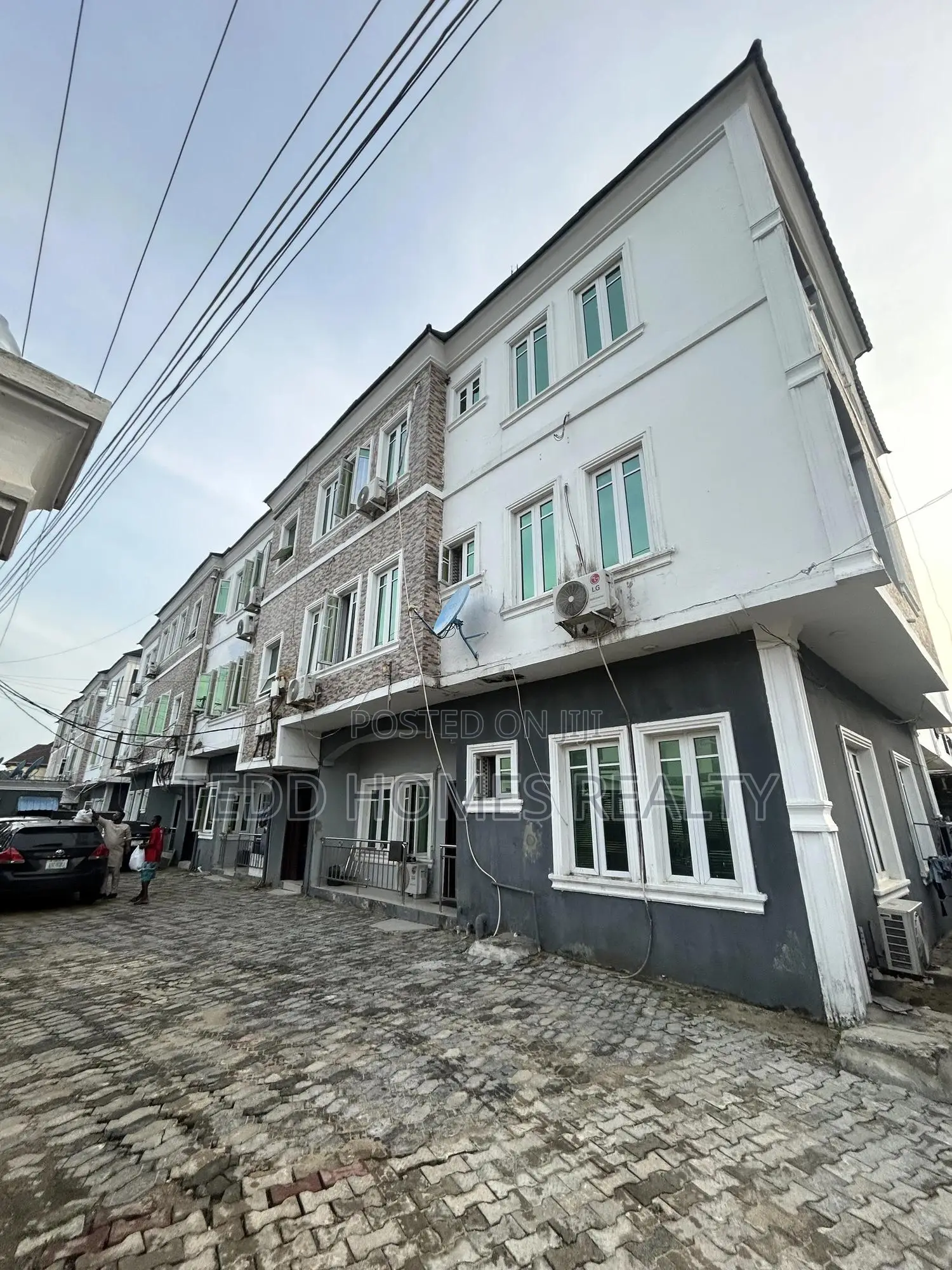 2bdrm Apartment in Ikota Gra for rent in Ikota