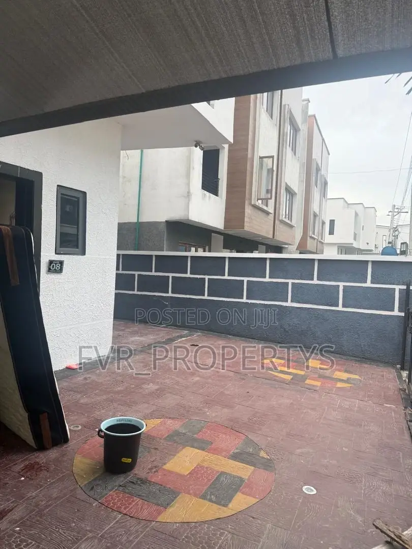 4bdrm Duplex in Orchid, Ikota for rent in Ikota