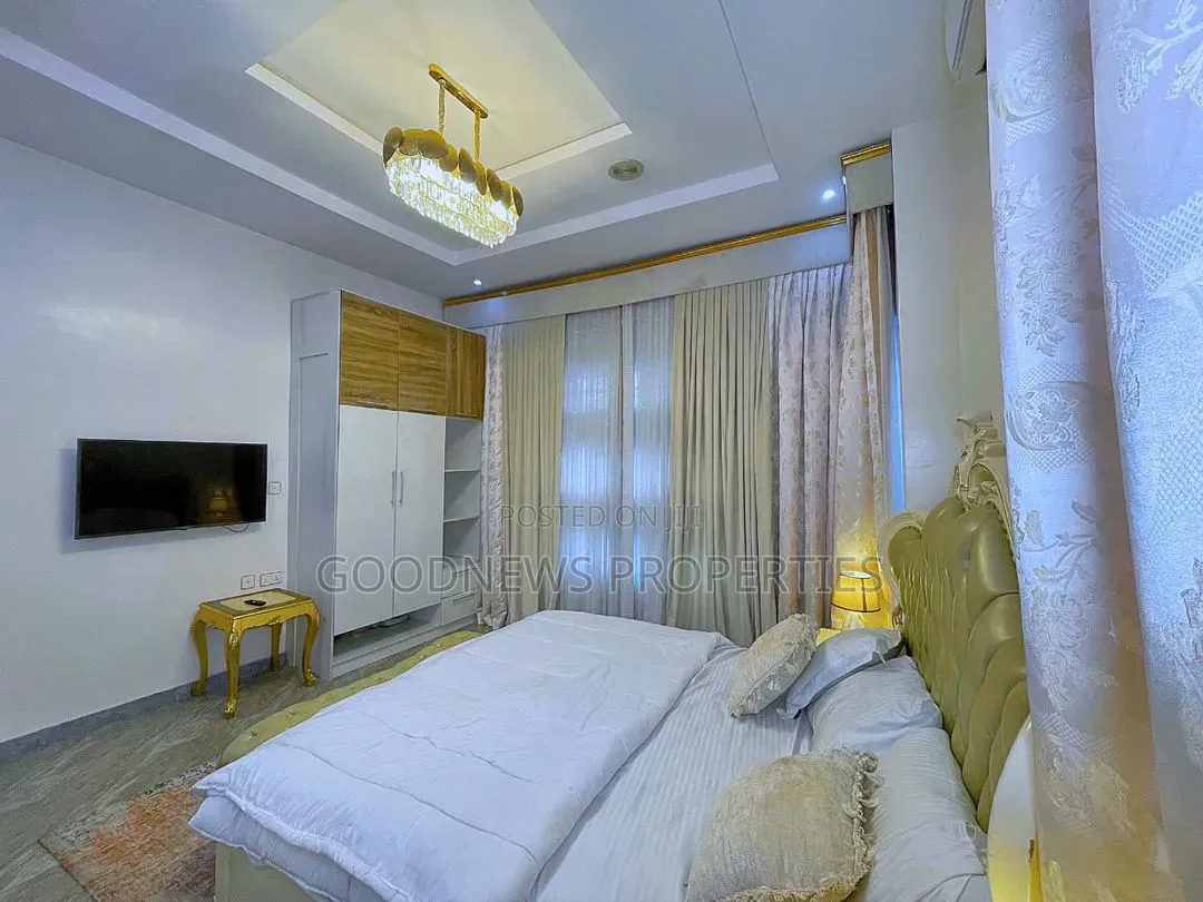 Furnished 5bdrm Duplex in Lekki County Home, for sale in Ikota