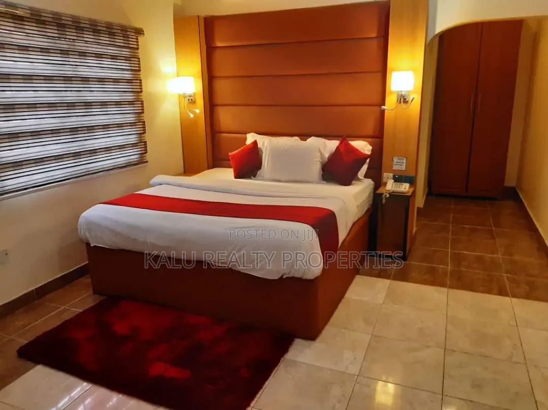 Luxury High Commercial Property for Rent in Lekki Phase 2