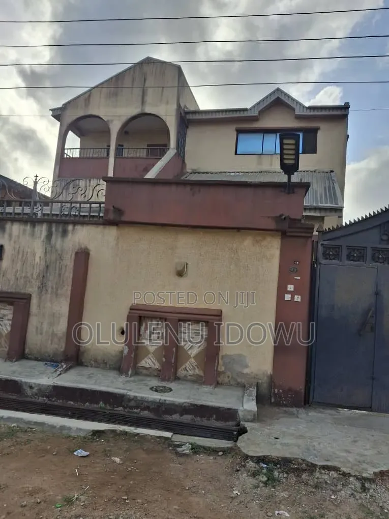 Furnished 5bdrm Duplex in Governors Road for sale in Governors Road