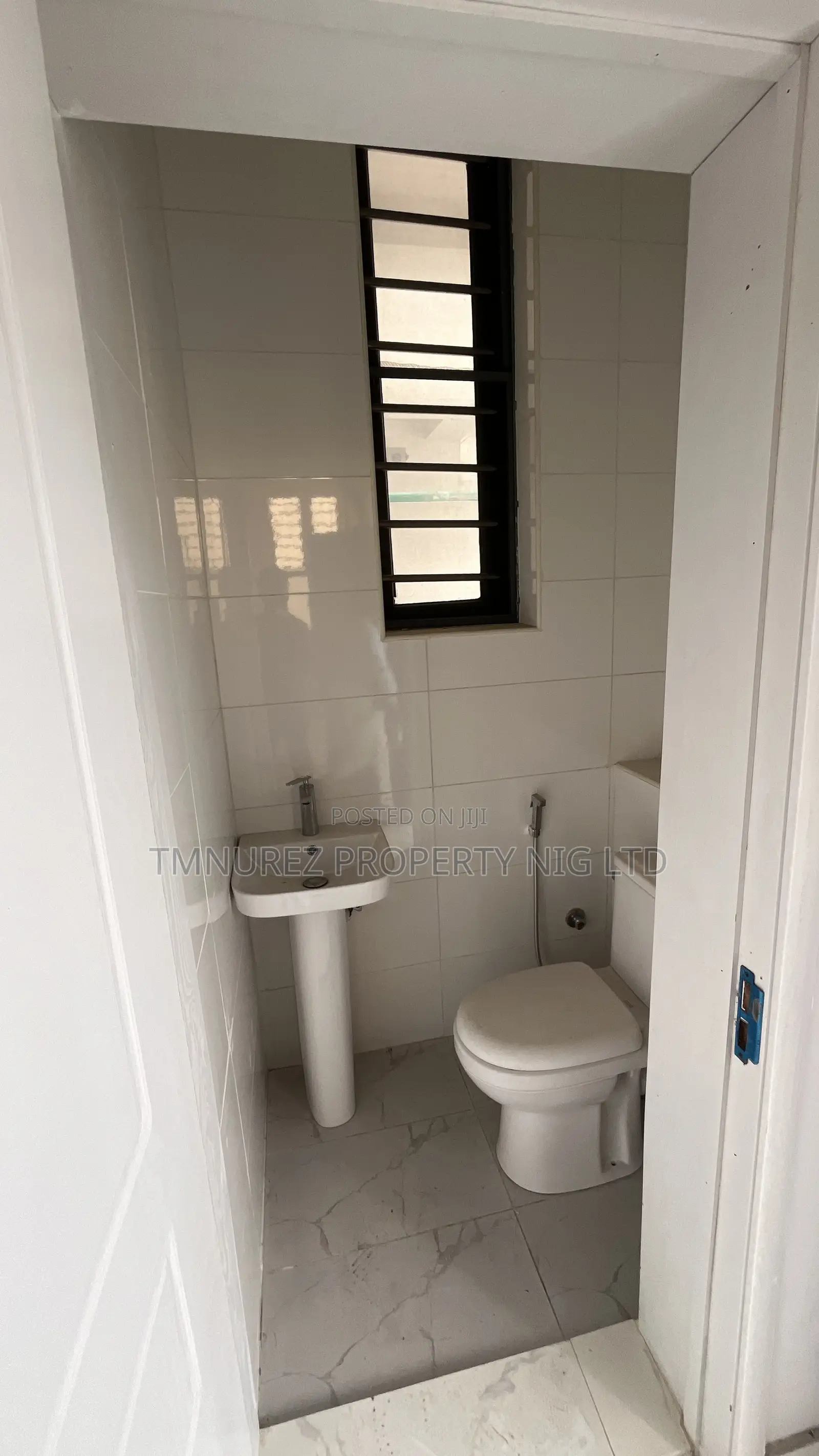 4bdrm Duplex in Ologolo for rent in Ologolo